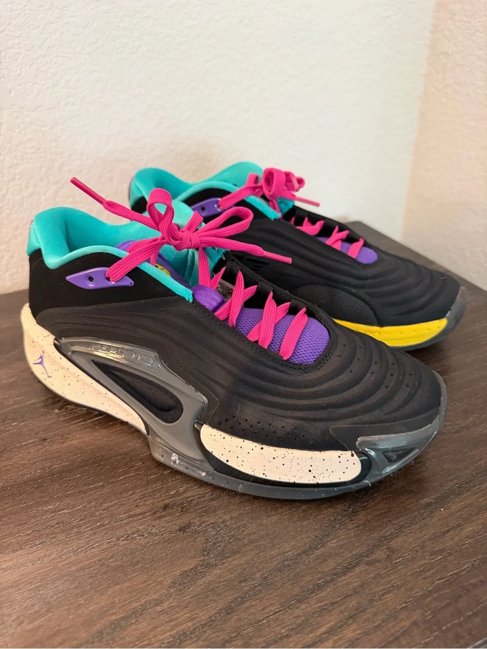 Jordan Luka 3 Black Hyper Jade Pink! Size 8